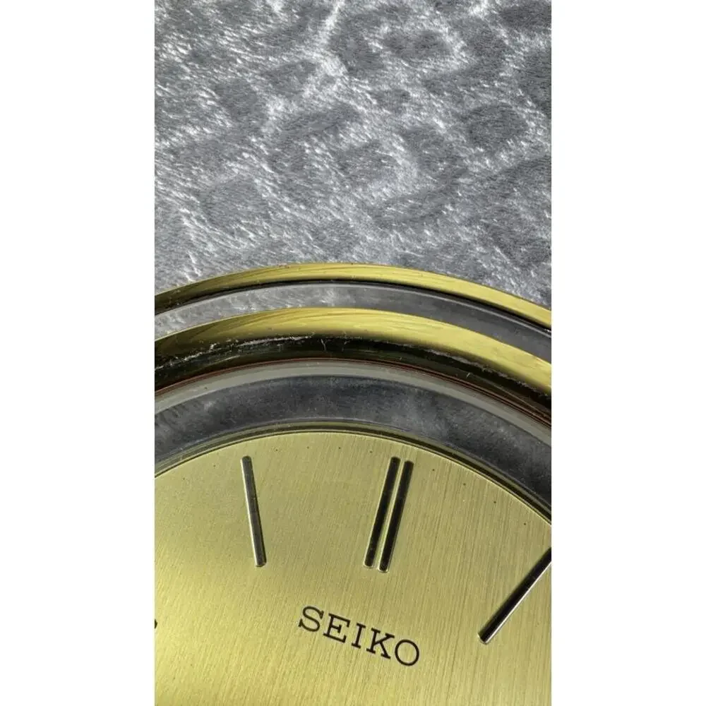 Vintage Seiko Quartz Pendulum Wall Clock Gold and Clear - Tested, Works Great!